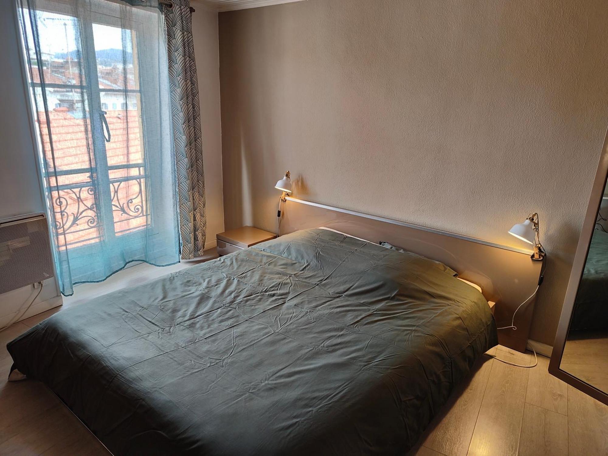 Petit Marais Nicois - 2p En Etage Eleve *